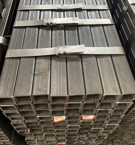 资阳工业用梯子 镀锌管焊接梯子 铁梯子方管梯